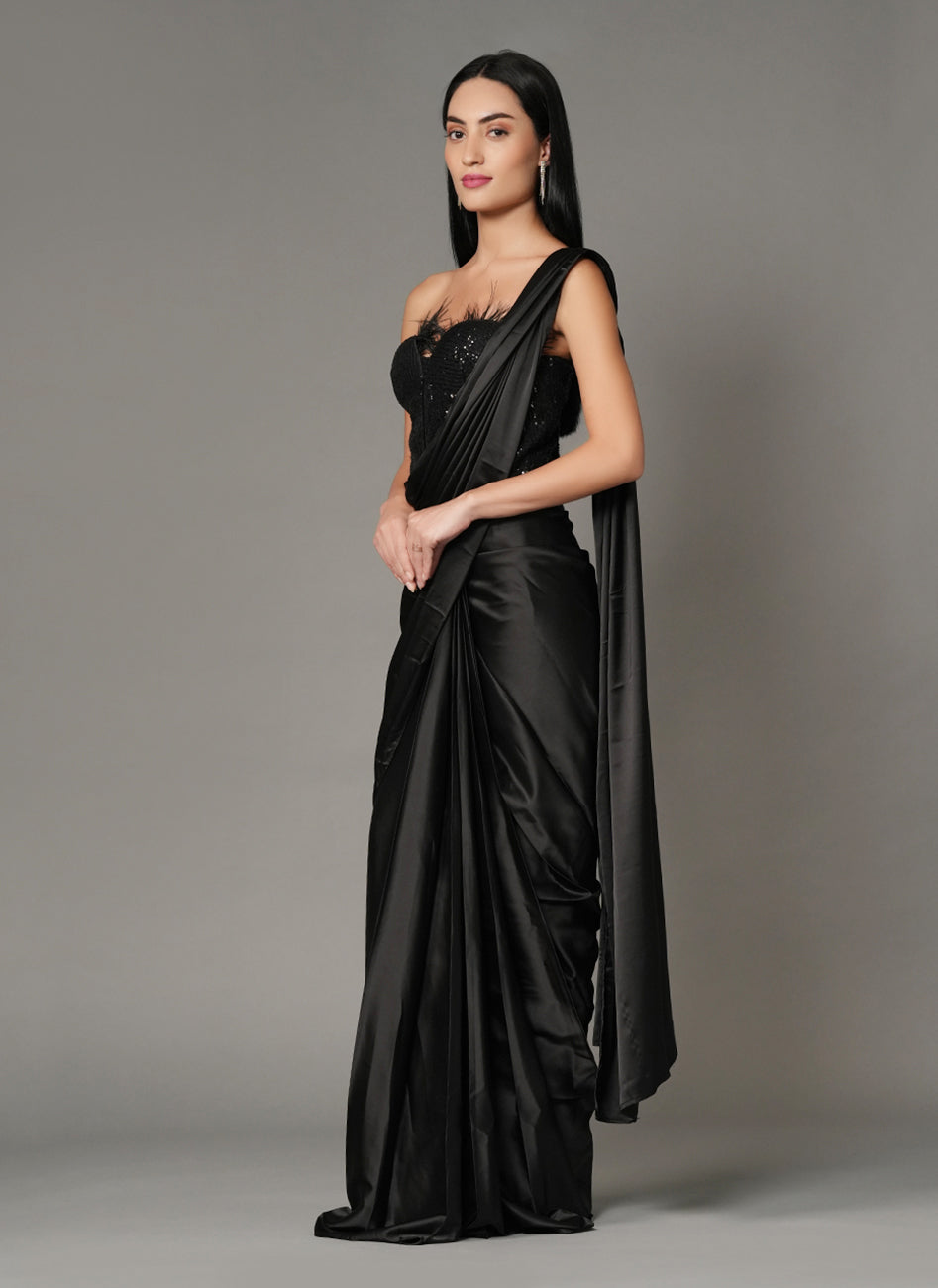 Veloura Black Drape