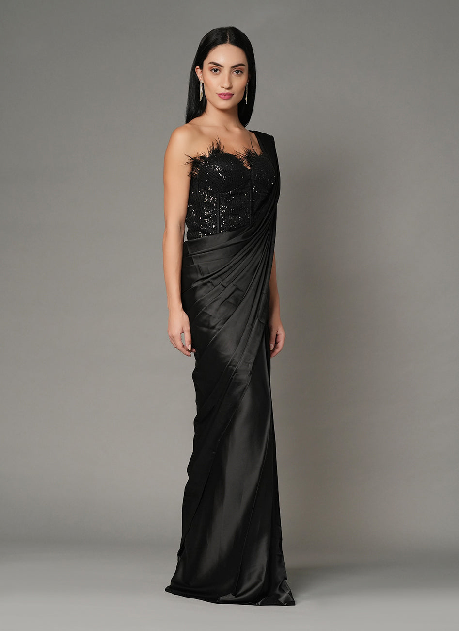Veloura Black Drape