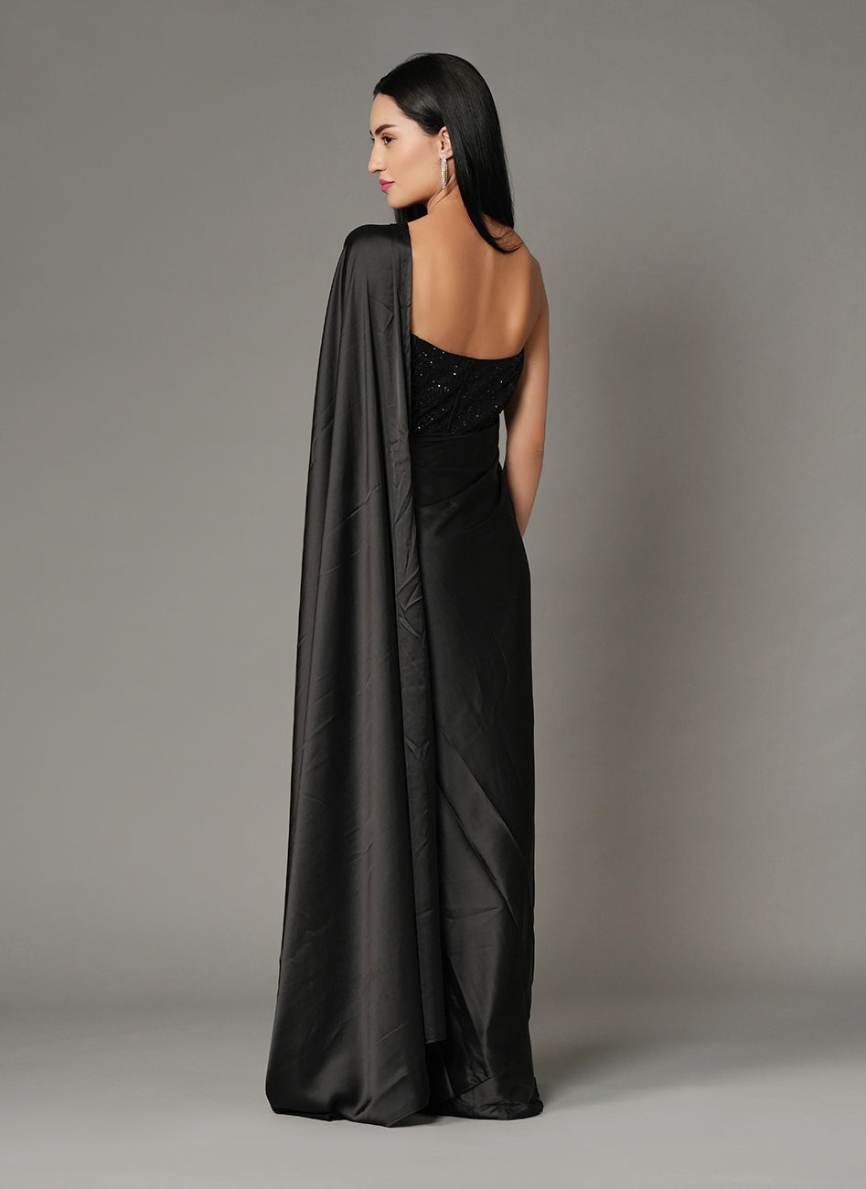 Veloura Black Drape