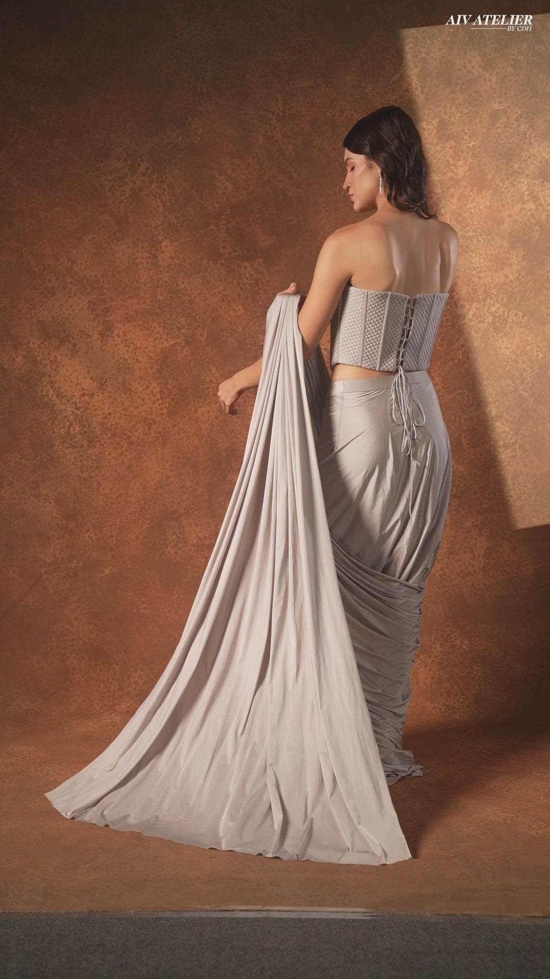 Sculpted Drape Set